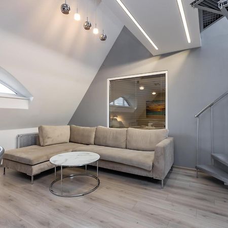 Penthouse Apartment With Terrace Riga Kültér fotó